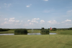 Turistička organizacija opštine Žabalj Golf Centar u blizini Carskog lovišta i Carske bare Turistička organizacija opštine Žabalj Golf Centar u blizini Carskog lovišta i Carske bare